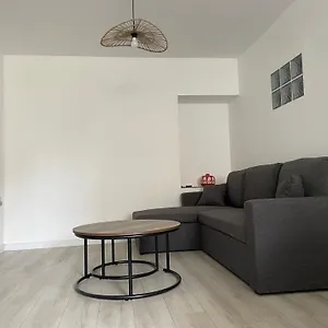 https://appartement-le-tropical.hotels-rhonealpes.com